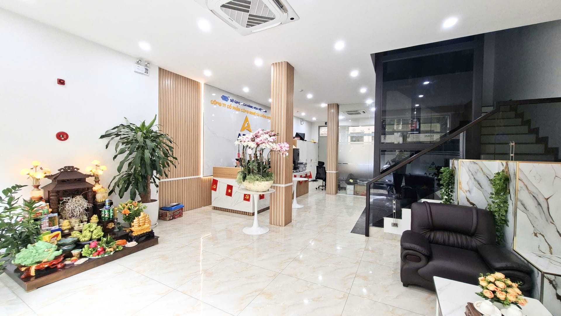 Trụ sở APEX
